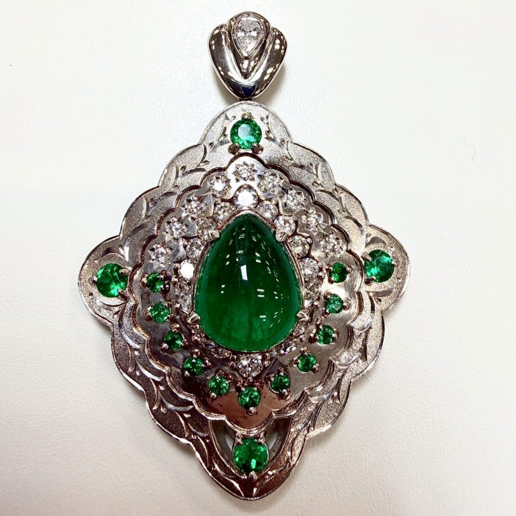 エメラルド　7.44ct　NCトップ