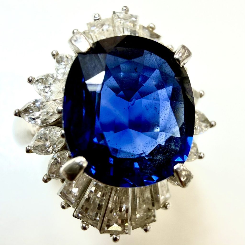 サファイア　3.35ct　リング