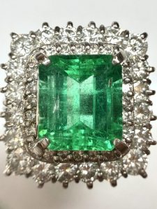 エメラルド　4.24ct　リング